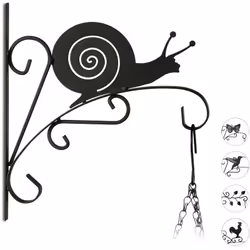Cette patère pour pots de fleurs vous permet de mettre en scène vos plantes. Le noir est élégant et s'adapte à tous les murs. ...