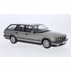 Voiture Miniature de Collection - MCG 1/18 - BMW Serie 5 Touring (E34) - 1991 - Grey Metallic