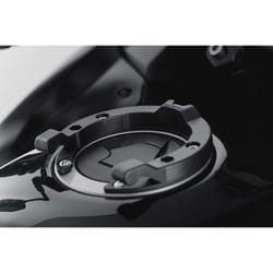 SW-Motech Noir. 5 vis. Kawasaki modéles. - Noir. 5 vis. Kawasaki modéles.