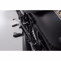SW-Motech Moto Guzzi V9 Roamer/Bobber (15-). - Moto Guzzi V9 Roamer/Bobber (15-).