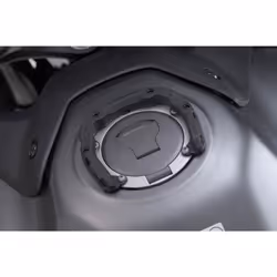 SW-Motech Noir. Modèles Honda. Pour réservoirs avec 7 vis. - Noir. Modèles Honda. Pour réservoirs avec 7 vis.