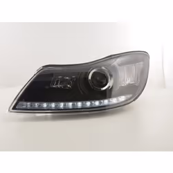 pour Skoda Oktavia convient pour Skoda Oktavia à partir de 2009 1 ensemble se compose de 2 projecteurs; y compris le faisceau ...