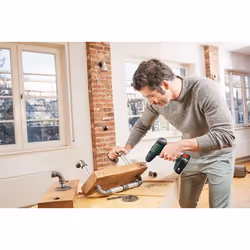 Perceuse à percussion sans fil Bosch Universal Impact 18V; 18 V; 2x1,5 Ah accu.; avec 241 accessoires