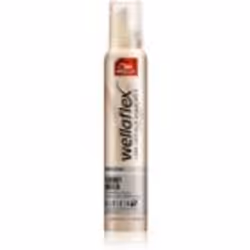 La mousse coiffante Wella Wellaflex Shiny Hold renforce et prolonge la tenue de votre coiffure tout en augmentant son volume. ...
