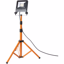 Projecteurs LED de chantier avec trépied. Caractéristiques produit: Disponible avec 1 ou 2 têtes de luminaires. Tête du lumin ...