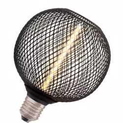 Lampe à filament de paille dans un boîtier en métal. Caractéristiques du produit: La lampe intégrée à la matrice présente un ...