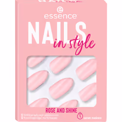 Essence nails in style