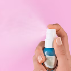 Essence HELLO, GOOD STUFF! Spray fixateur de maquillage 50 ml