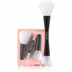 Le pinceau Catrice Magic Perfectors assure un maquillage parfait des joues.