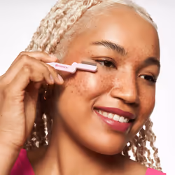 Essence 944651 brosse à cils Rose