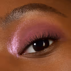 Essence Soft Touch Duo Eyeshadow ombre à paupière 1,8 g 02 Berry Crush Mat, Brillant - Vue supplémentaire 8