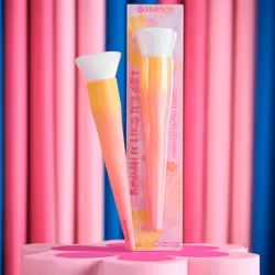 Essence BRUSH IT LIKE IT'S ART