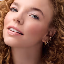 CATRICE Blushin' Charm Multi Stick 5,5 g Tube Crème 050 Radiant Honey - Vue supplémentaire 5