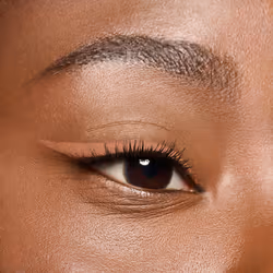 Essence COLOUR it! crayon contour des yeux 3 ml Liquide 05 Chocolate Brown - Vue supplémentaire 7