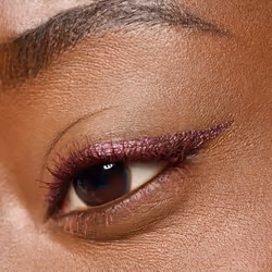 Essence COLOUR it! crayon contour des yeux 3 ml Liquide 02 Dark Cherry - Vue supplémentaire 7