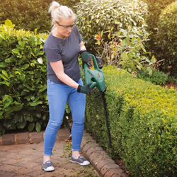 Taille-haie Bosch EasyHedgeCut 18-45; 18 V; 2x2,0 Ah; 45 cm longueur; sans fil - Vue supplémentaire 6
