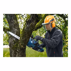 Bosch GKE 18V-40 Professional Tronçonneuse Sans Fil 18V Noir Bleu Rouge - Vue supplémentaire 4