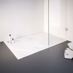 Bac de douche de plain-pied en résine minérale, cadre, effet pierre blanche Un receveur de douche est une solution idéale pou ...