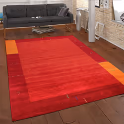 Ce tapis Gabbeh fera sensation dans votre intérieur. Son design sobre s’intègre parfaitement dans tous les styles d’intérieur ...