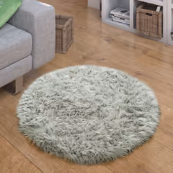 Après une longue journée de travail, plongez vos pieds dans les poils doux de ces tapis et laissez-vous transporter sur un pe ...