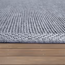 Vous recherchez un accessoire d’intérieur polyvalent qui habille la pièce sans la dominer ? Avec les tapis à tissage plat de ...
