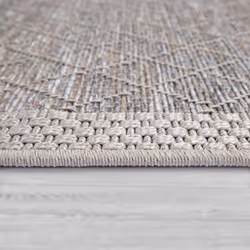 Cette collection exceptionnelle convainc par sa simplicité noble. Ces tapis d’intérieur et d’extérieur enthousiasment par leu ...