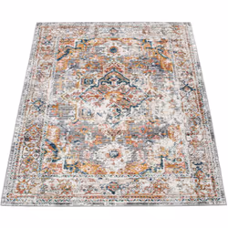 Rien n'opère autant de charme empreint de luxe avec fantaisie et coquetterie que la magie de l'Orient. Vous pouvez obtenir ce ...