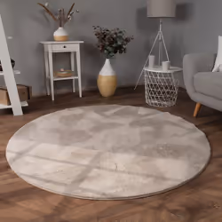 Comme sur des nuages ! Ces superbes tapis à poils longs n'ont nul besoin de motifs ou de designs multicolores pour attirer l' ...