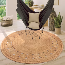 Quiconque a déjà testé le jute ne pourra plus y renoncer de sitôt. Ce tissu pratique à usage quotidien, que l’on connaît plut ...