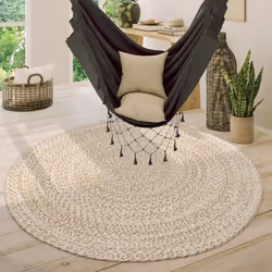Quiconque a déjà testé le jute ne pourra plus y renoncer de sitôt. Ce tissu pratique à usage quotidien, que l’on connaît plut ...