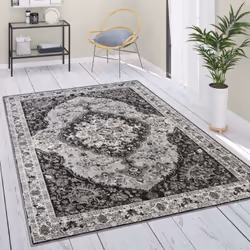 Un incroyable mélange d’ancien et de nouveau, de classique et de moderne : ces superbes tapis allient l’opulence de designs o ...