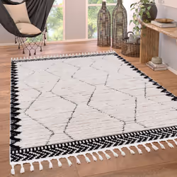 Redécouvrez un design classique et appréciez l’élégance de ces tapis à poils ras au motif diamant tendance. Raffinés, ces acc ...