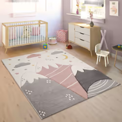 Pour les enfants alpinistes et les aventuriers du jeu, attention, car il existe maintenant des tapis poils ras très tendance  ...
