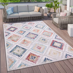 Couleurs saturées et designs clairs : découvrez votre demeure sous un nouveau jour. Ces tapis tendance à poils ras créent une ...