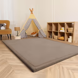 Transformez votre pièce préférée en oasis de bien-être grâce à ces tapis à poils ras pratiques qui embelliront votre intérieu ...