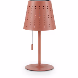 LE LUMINAIRE :Parfois, un luminaire adapté suffit pour offrir une touche supplémentaire de convivialité à une soirée et à cré ...