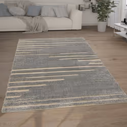 Faites-vous plaisir et offrez encore plus de détente à vos pieds fatigués. Ces tapis tendance à poils longs offriront à vos p ...
