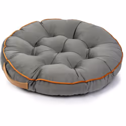Plus une chaise de libre ? Pas de problème ! Cette collection de coussins de sol se distingue par des modèles ronds et carrés ...