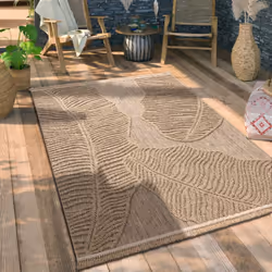 Non aux couleurs extravagantes ou kitsch : alors que certains tapis ont besoin d’arborer des coloris voyants ou des motifs co ...