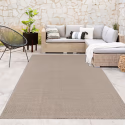 Avec ces tapis intemporels à la conception finement chinée, vous créez une touche spéciale dans votre maison. Le motif subtil ...