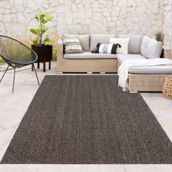 Avec ces tapis intemporels à la conception finement chinée, vous créez une touche spéciale dans votre maison. Le motif subtil ...