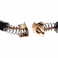 Balai de charbon robuste pour vos appareils à moteur électrique - Dimensions: 7 x 7,3 x 11mm - Avec ressort Les balais de cha ...