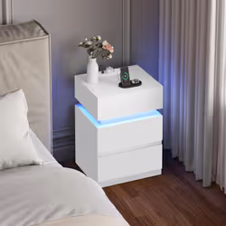 - Fabriquée en panneaux de particules de qualité E1, la table d'appoint avec multiprise est robuste, résistante aux rayures, ...