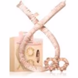 L’accessoire invisibobble Gift Set Handle with Curl vous permettra de faire tenir votre coiffure en lui donnant une finition  ...