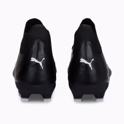 PUMA 107240_02_40.5 chaussure de sports d’équipe Football Mâle 40.5 Noir, Blanc