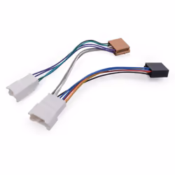 Câble adaptateur sur mesure pour autoradio avec connecteur ISO Ce câle adaptateur pratique de la marque vhbw vous permet de c ...