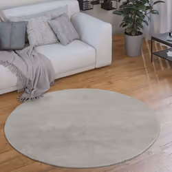 Dorlotez vos pieds fatigués et savourez le confort unique d’un poil soyeux et merveilleusement doux. Avec ces tapis à poils r ...