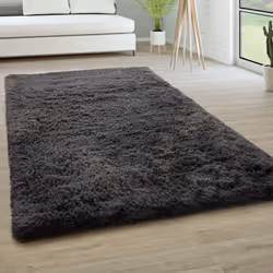 Ces tapis à poils longs en sont la preuve : parfois, nul besoin de faire compliqué. Des couleurs extravagantes ou des designs ...
