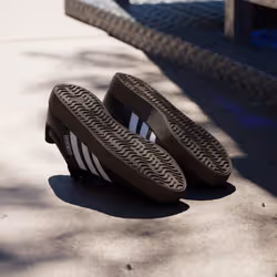 Adidas ID6286_610 chaussure de sport à la mode Noir - Vue supplémentaire 4