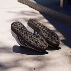 Adidas ID8797_530 Chaussure d'athlétisme Blanc - Vue supplémentaire 4